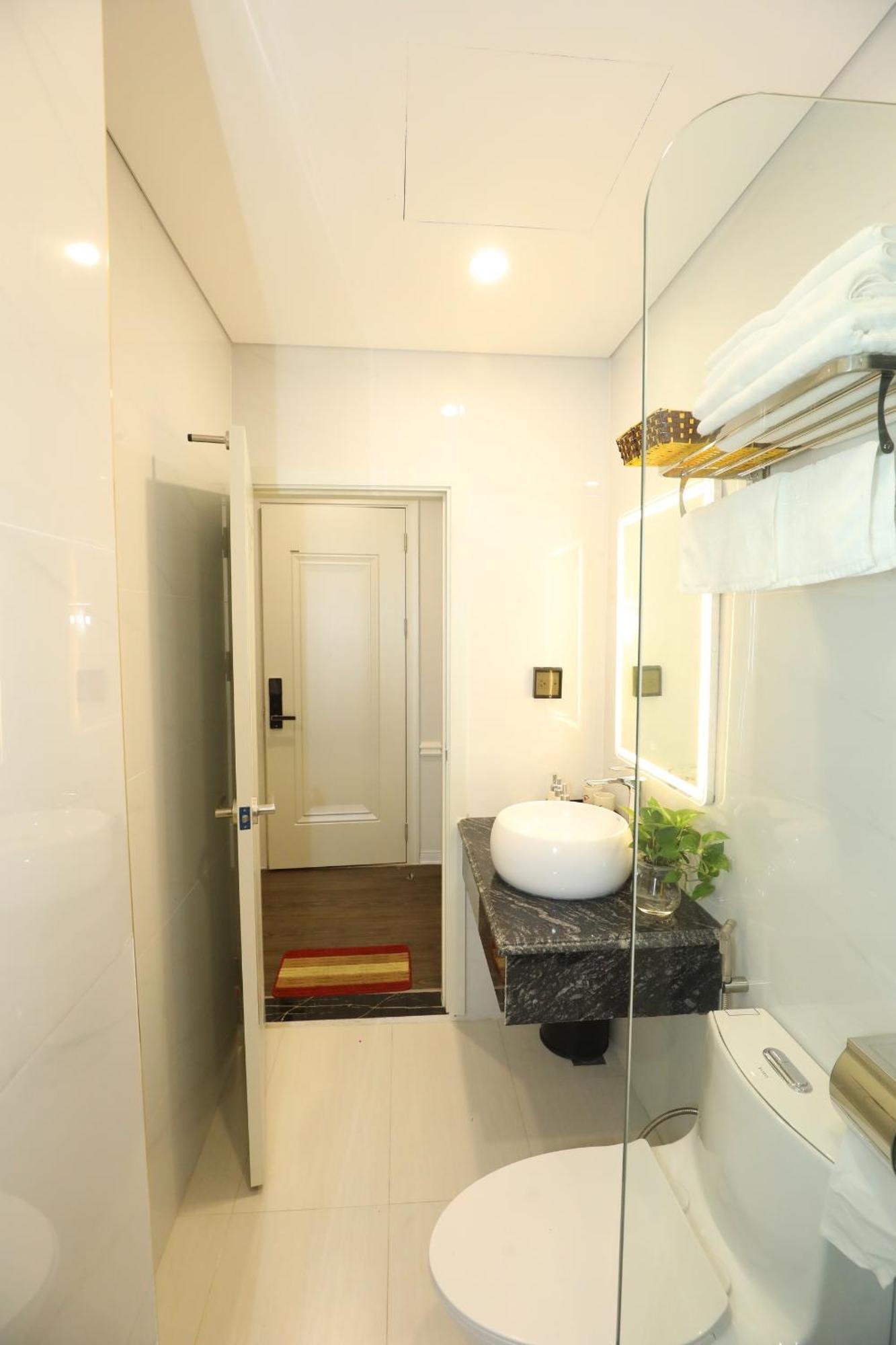 Vp Hotel Luxury Hanoi Exterior photo